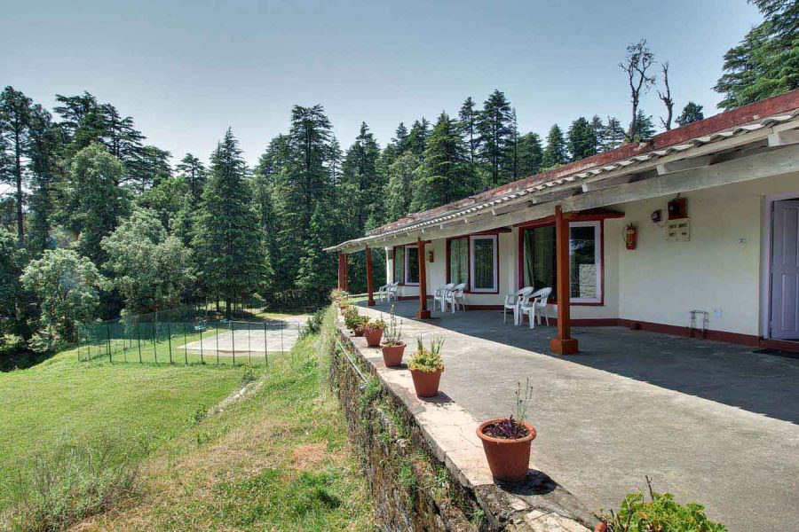 The Ranikhet Club, Hotel