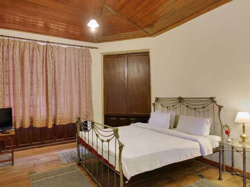 Emperor Suite (02 Pax)