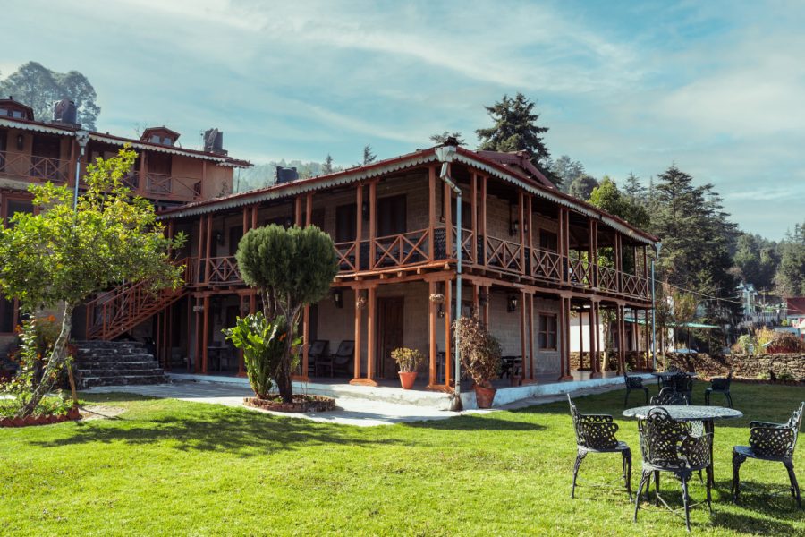 Hotel Chevron Eco Lodge in Kausani